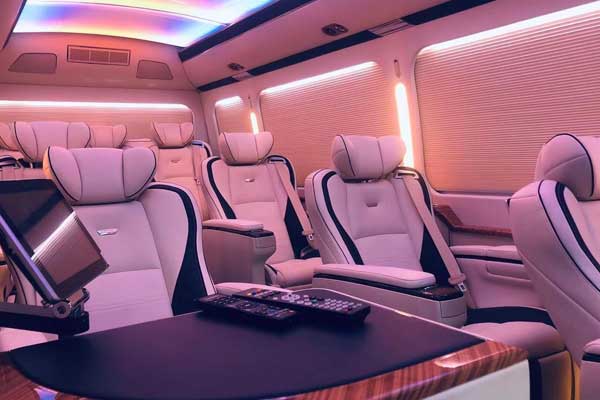 北京租考斯特中巴車19座多少錢? 北京租考斯特中巴車19座多少錢?