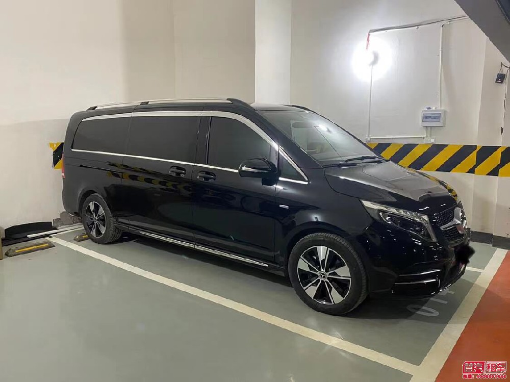 北京租賃豪華MPV奔馳V260一天多少錢？