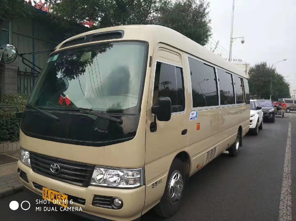 北京市內租一輛帶司機的商務車每天要多少錢? 北京市內租一輛帶司機的商務車每天要多少錢?