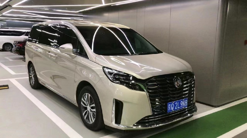 北京新款別克GL8商務(wù)包車配司機(jī)(新款別克商務(wù)車租賃價(jià)格) 北京新款別克GL8商務(wù)包車配司機(jī)(新款別克商務(wù)車租賃價(jià)格)